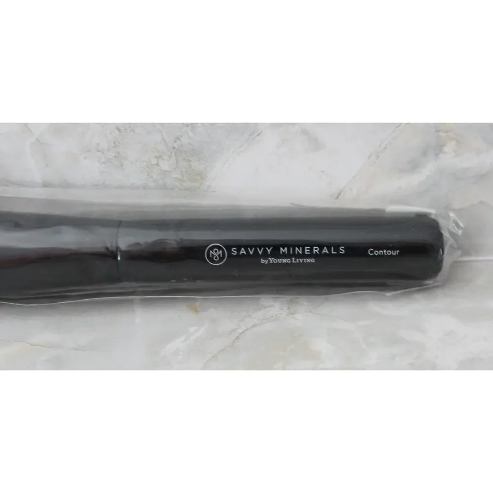 Savvy Minerals By Young Living Contour Brush Black NEW